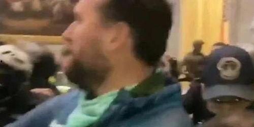 美国人吃瓜视频,揭秘美国社会热点事件背后的真实面貌