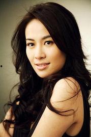 青岛美女叶璇吃瓜视频曝光,网络热议不断