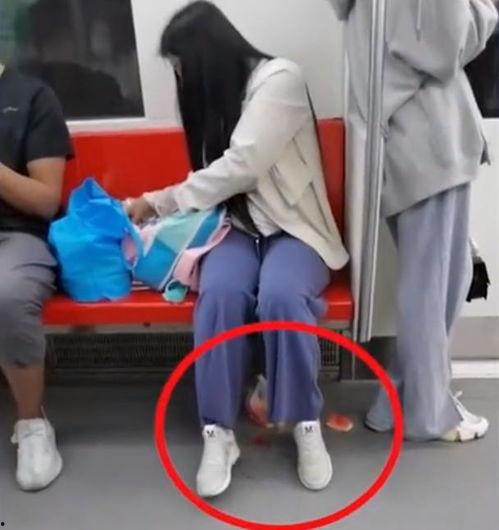 吉林女子吃瓜视频曝光,揭秘背后真相