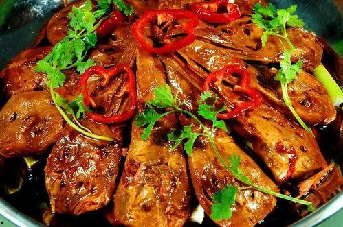 刘大瓜吃麻辣鸭头视频