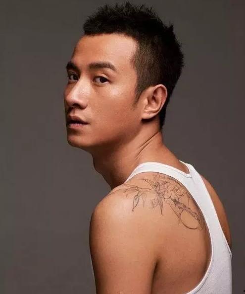 纹身男明星吃瓜视频,娱乐圈幕后真相大揭秘