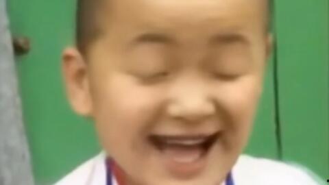 吃瓜傻笑视频素材无水印,揭秘无水印吃瓜视频的魅力