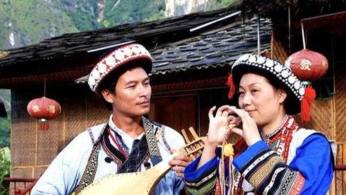 傈僳族小哥吃瓜视频大全,趣味横生的民族风情展示