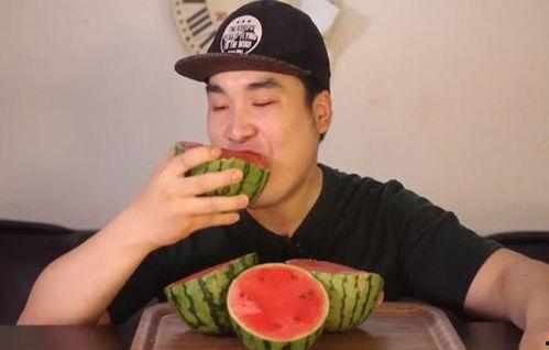 网红陈佩奇吃瓜视频